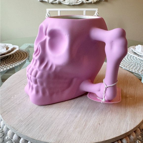 🩷 3D PINK SKULL Soft Touch Halloween Mug NEW - Picture 4 of 4
